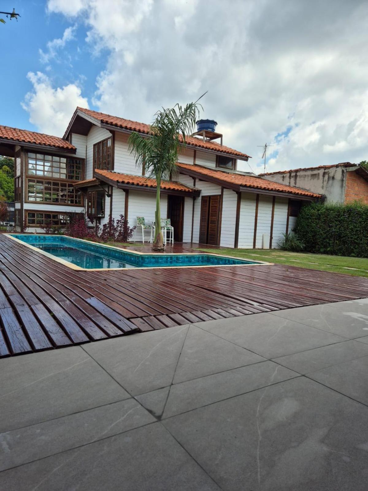 Casa Raizes - *
